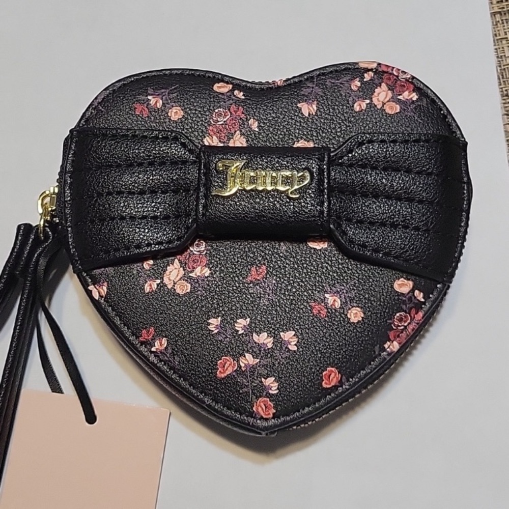 Juicy Couture Black Heart Shaped Wristlet NEW WITH TAGS - Picture 5 of 5